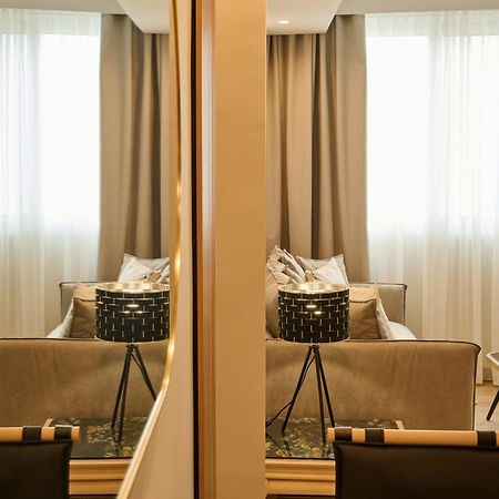 Acropolis Muses - Downtown Luxury Apartments Athens Ngoại thất bức ảnh