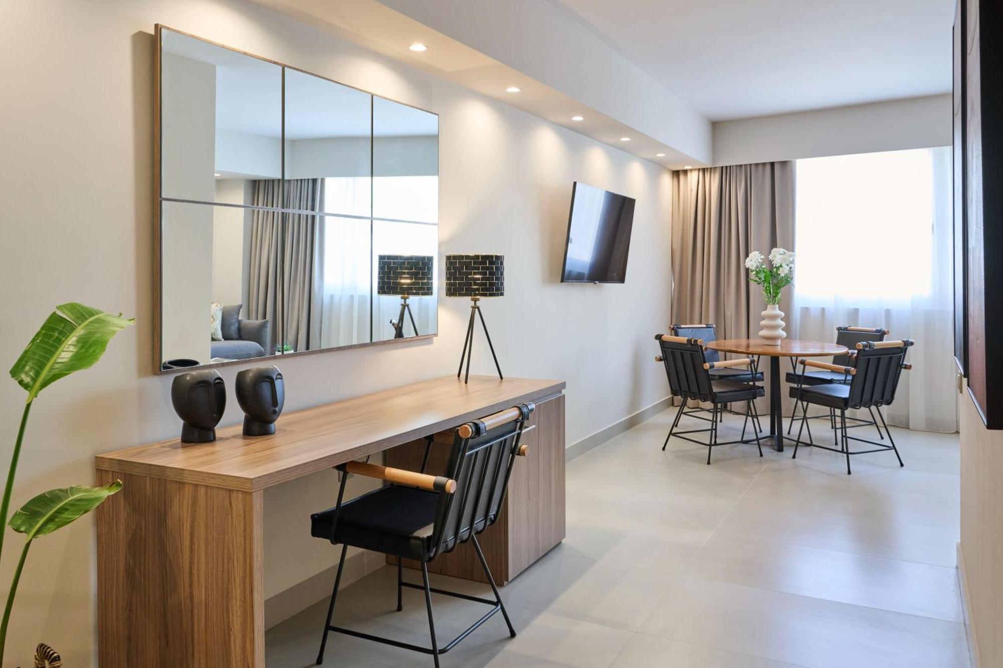 Acropolis Muses - Downtown Luxury Apartments Athens Ngoại thất bức ảnh