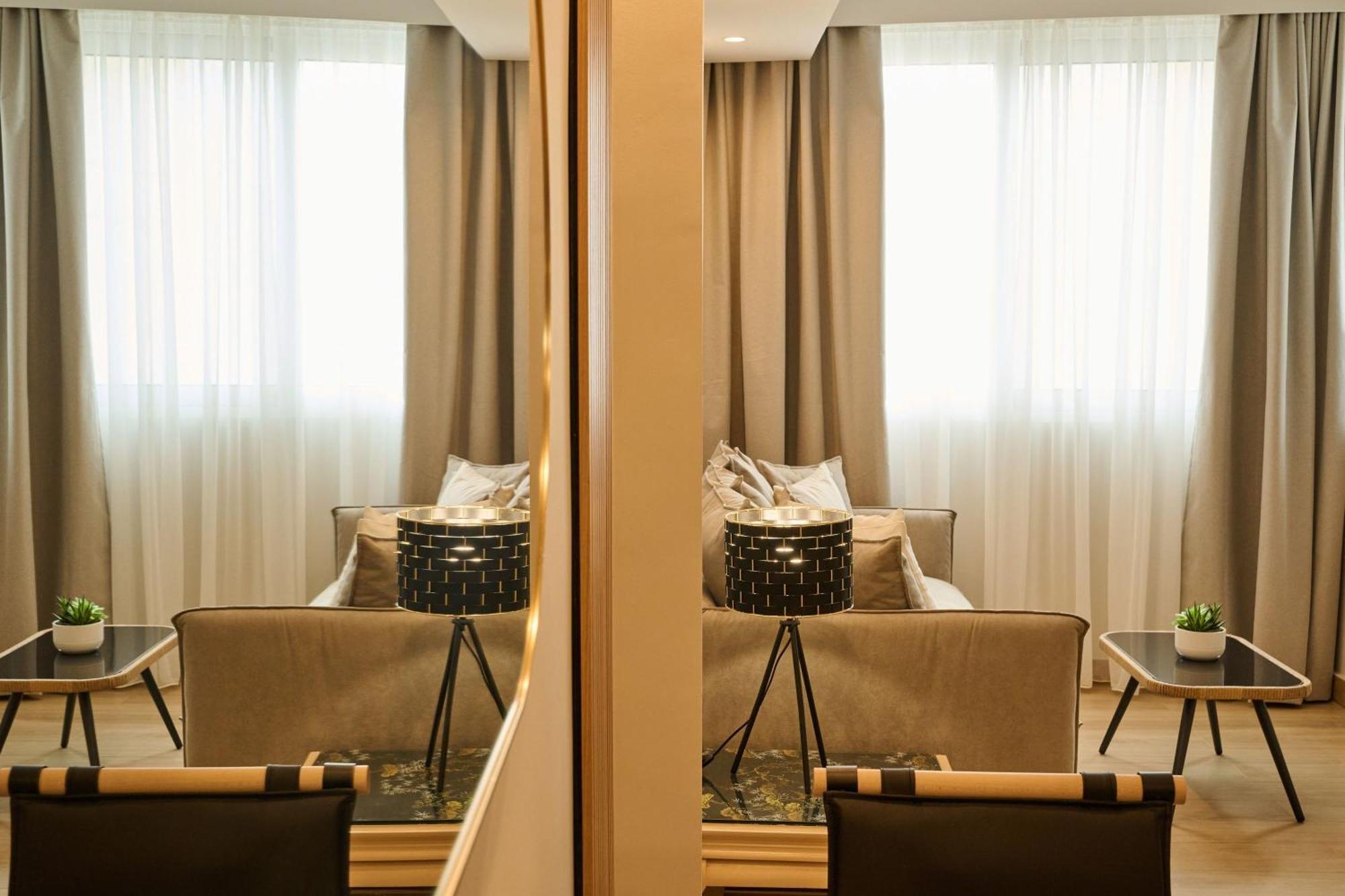 Acropolis Muses - Downtown Luxury Apartments Athens Ngoại thất bức ảnh